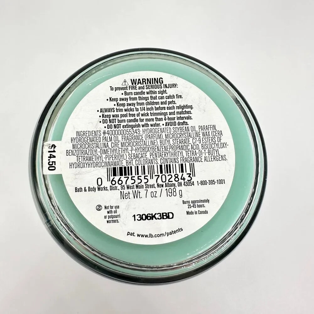 Bath & Body Works Sweater Weather 7oz Single Wick Candle New - Picture 3 of 4
